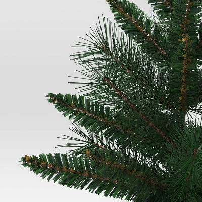 21" Christmas Tree With White Pot - Wondershop™ 2 21" Christmas Tree With White Pot - Wondershop™ - Image 2